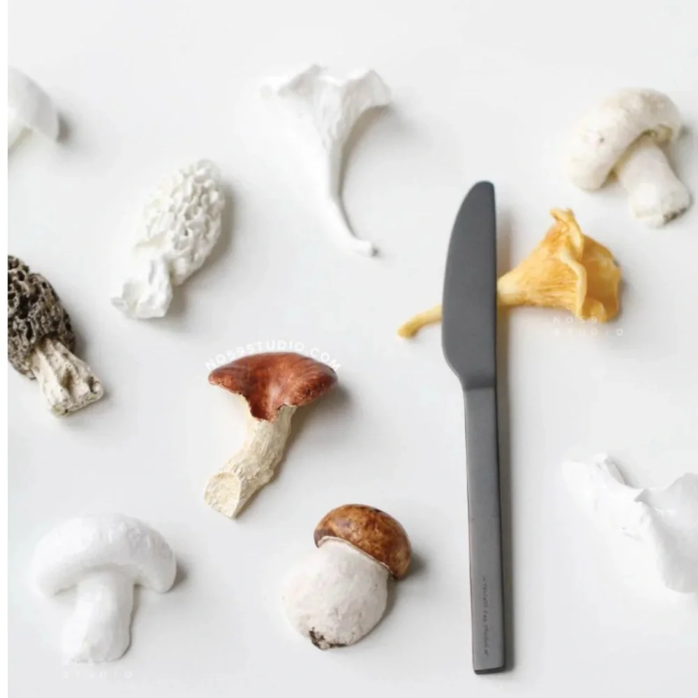 la galine Set of 4 White Vegetable Forms Resin Knife Rests